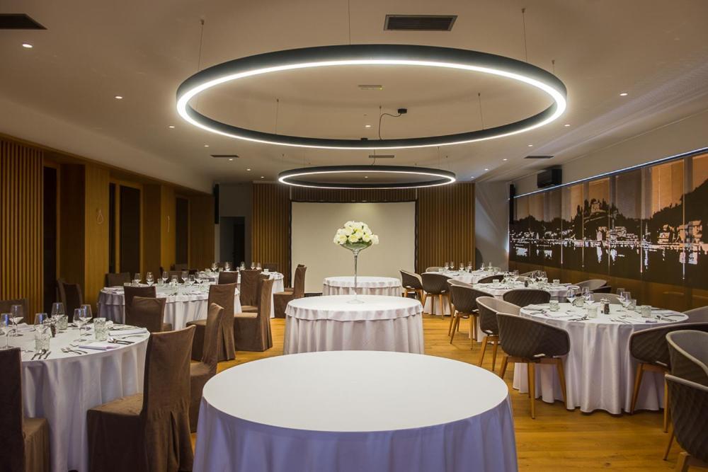 Hotel Ajdovec Sevnica Экстерьер фото
