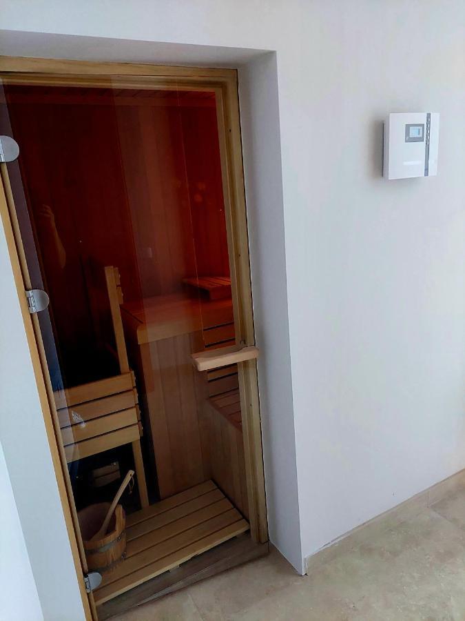 Hotel Ajdovec Sevnica Экстерьер фото
