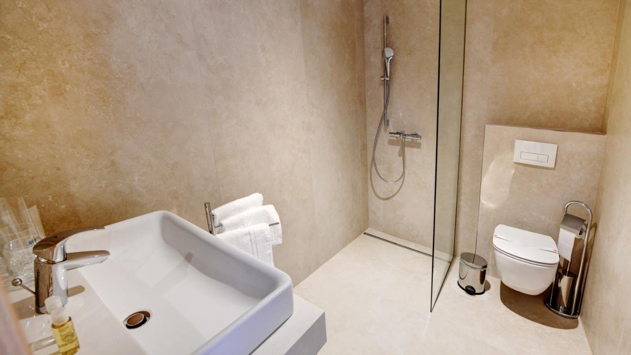 Hotel Ajdovec Sevnica Экстерьер фото